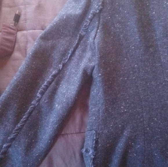 Jones New York warm stylish wool blazer w/satin inner lining - Picture 9 of 9